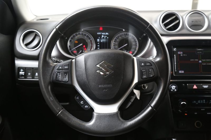 Suzuki Vitara bild 14