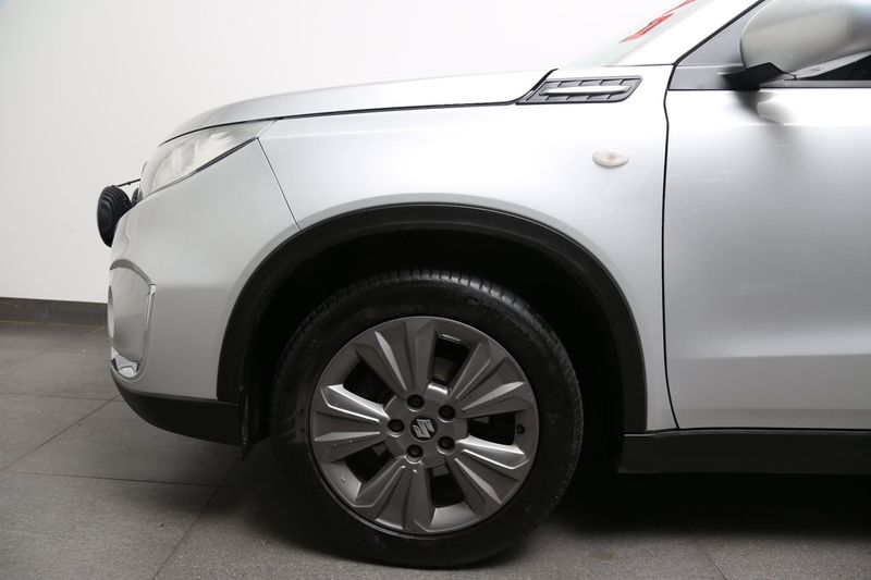 Suzuki Vitara bild 6