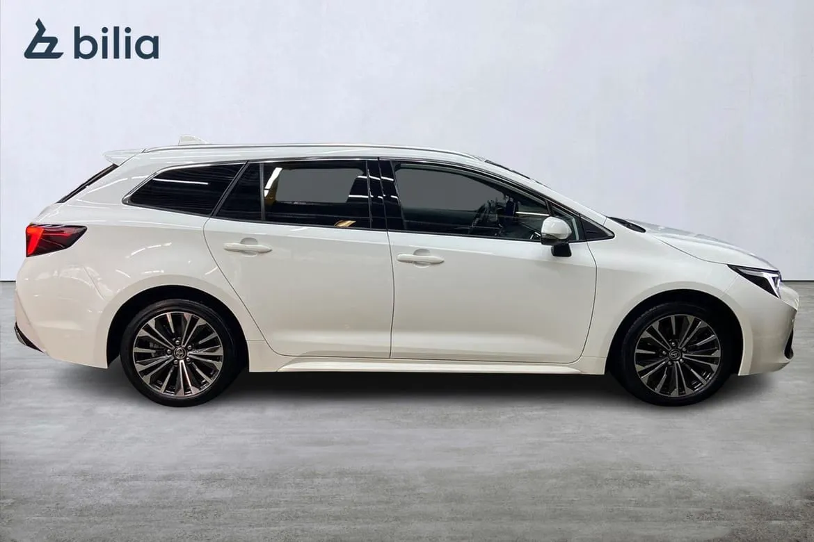 Vehicle image 18