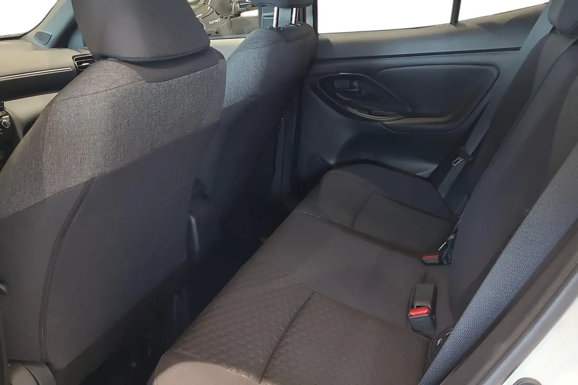 Vehicle image 20
