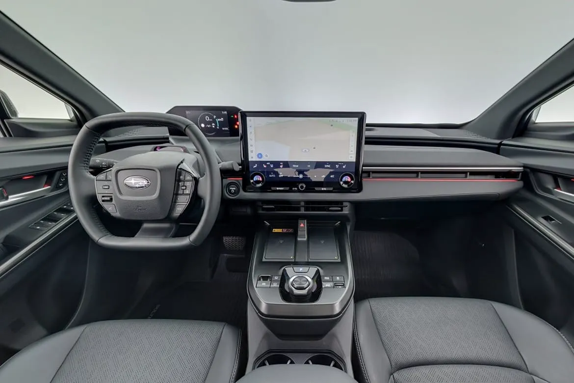 Vehicle image 15