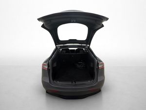 Tesla Model Y bild 9