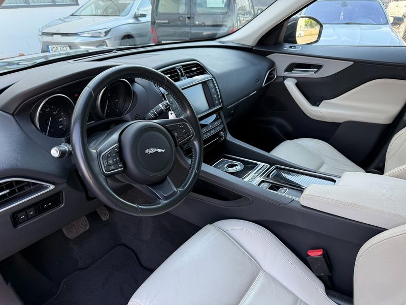 Jaguar F-Pace bild 7