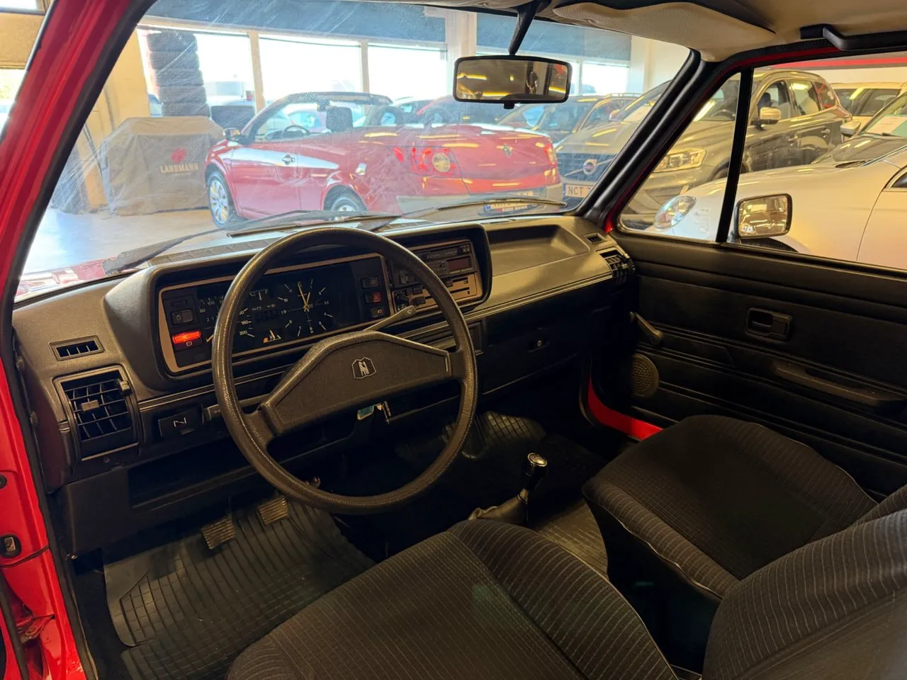 Vehicle image 21