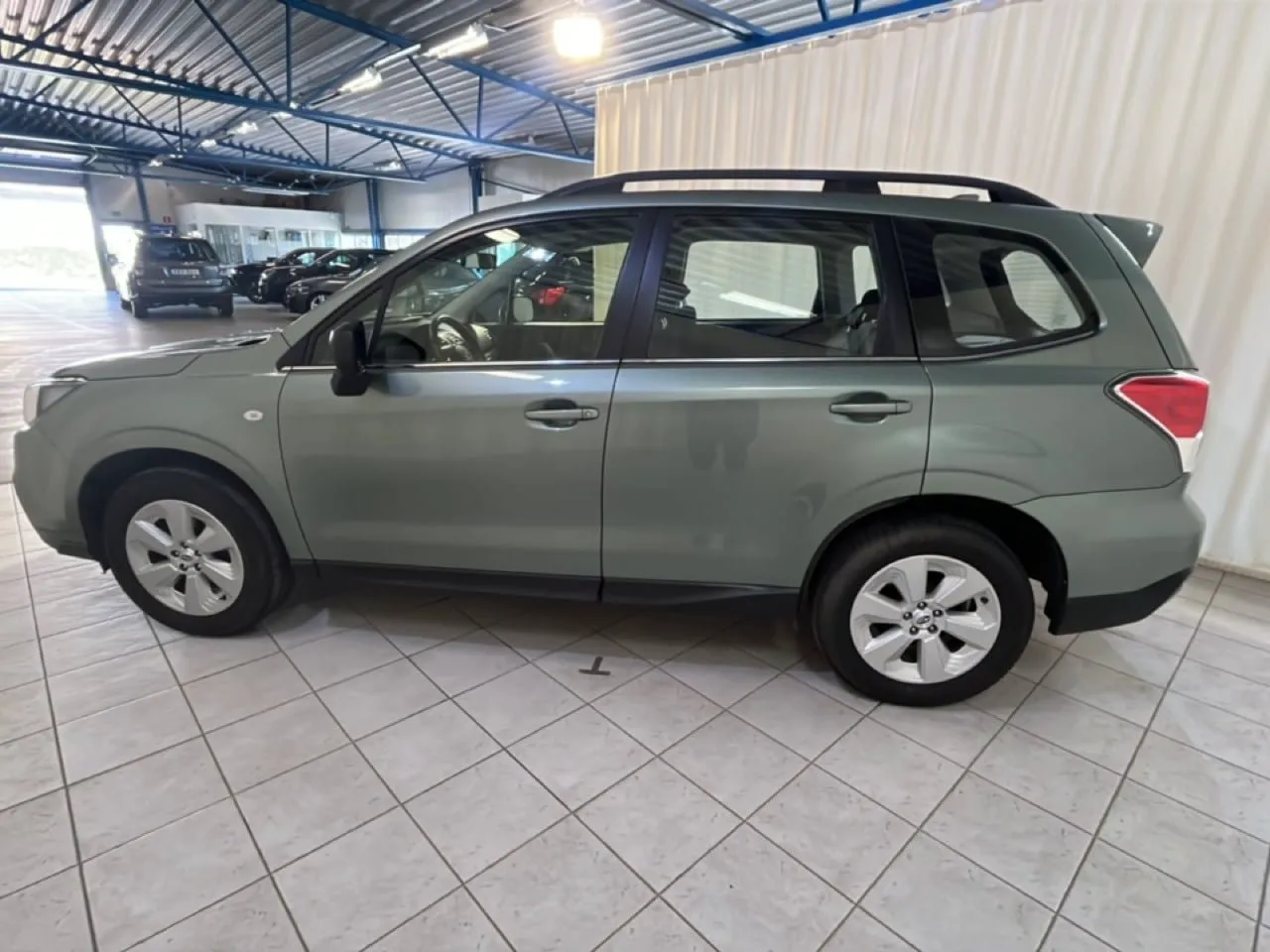 Vehicle image 7