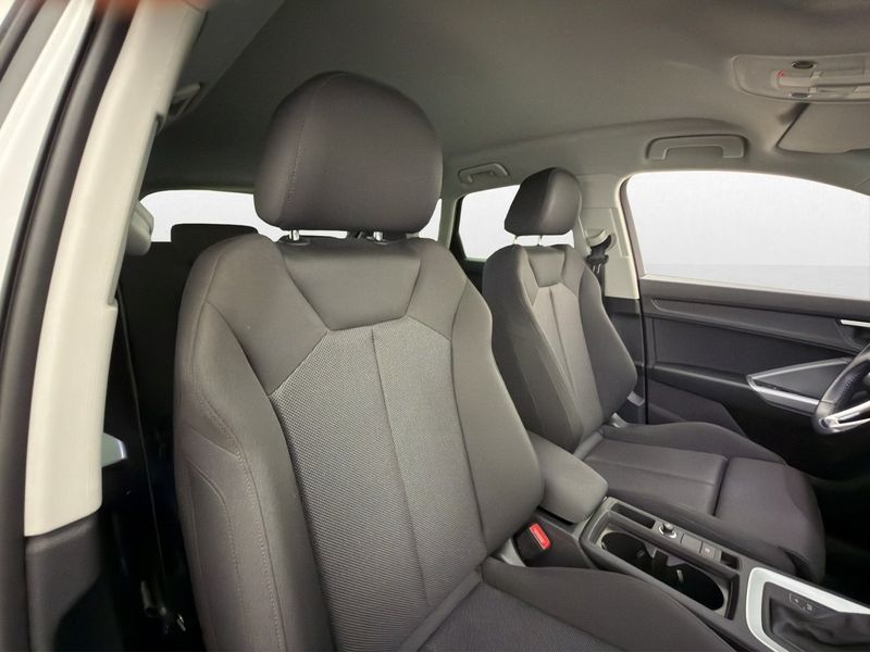 Audi Q3 bild 15