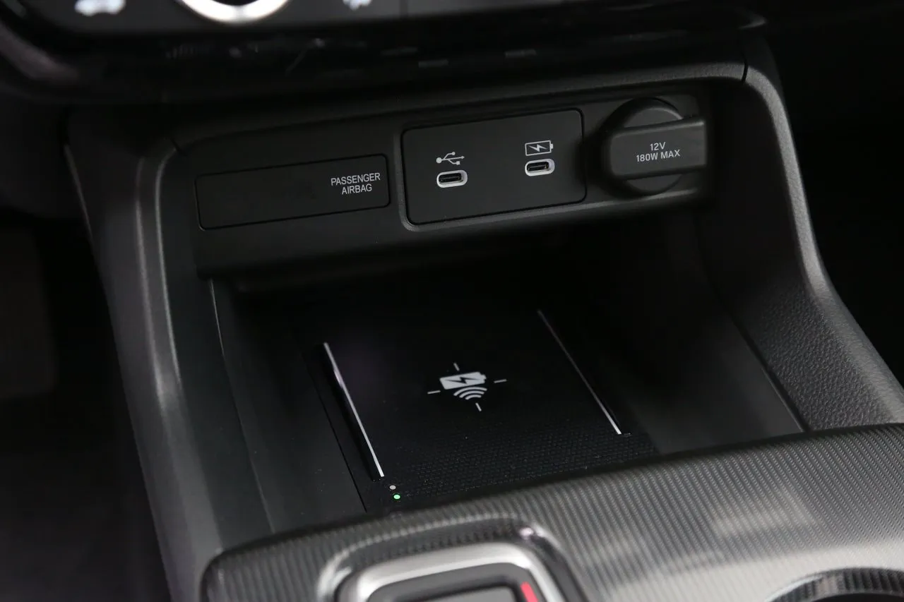 Vehicle image 18