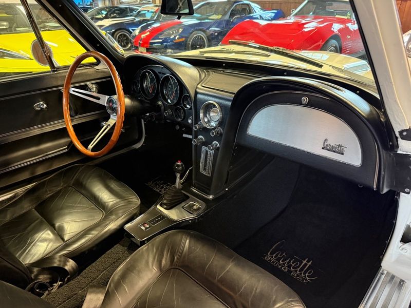 Chevrolet Corvette bild 32