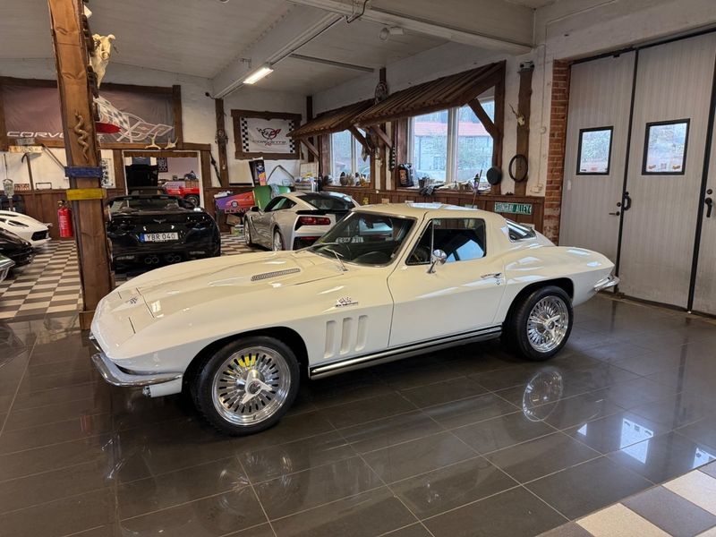 Chevrolet Corvette bild 2