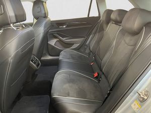 Volkswagen Passat bild 7
