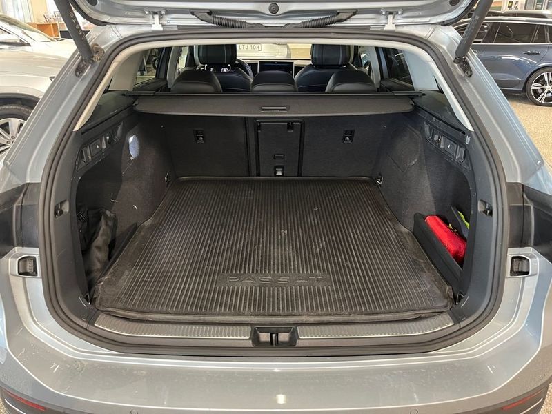 Volkswagen Passat bild 8