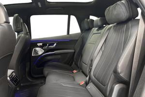 Mercedes EQS450 SUV bild 10