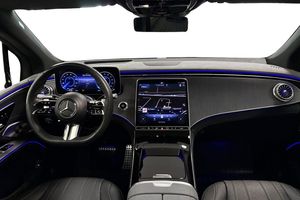 Mercedes EQS450 SUV bild 9
