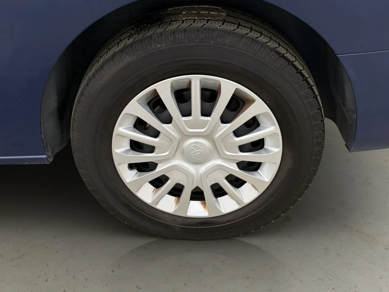 Vehicle image 23