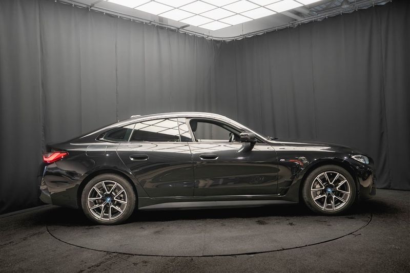 BMW i4 bild 6