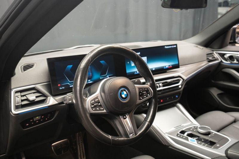 BMW i4 bild 13