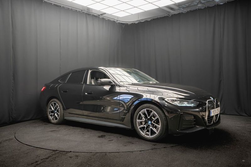 BMW i4 bild 5