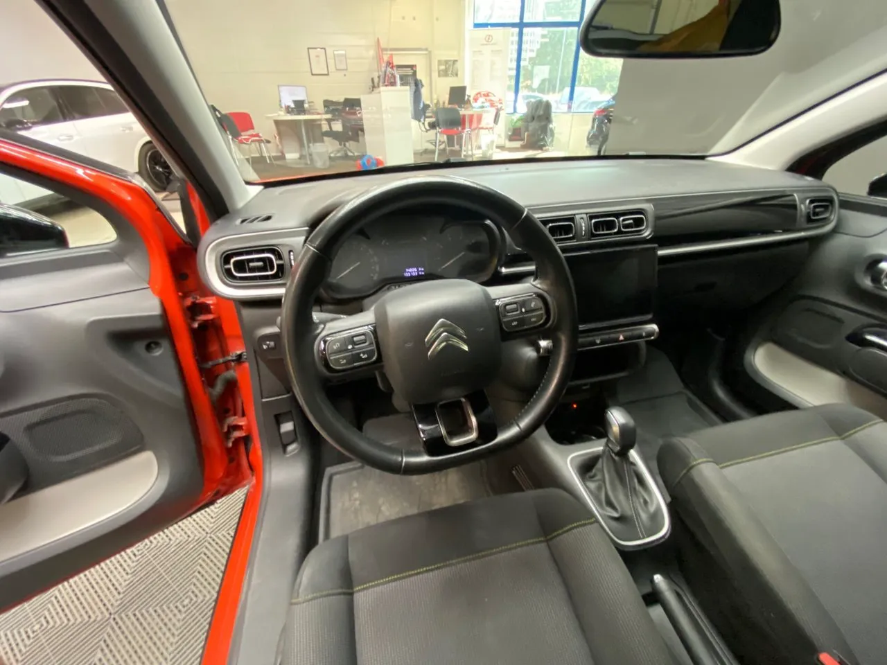 Vehicle image 6