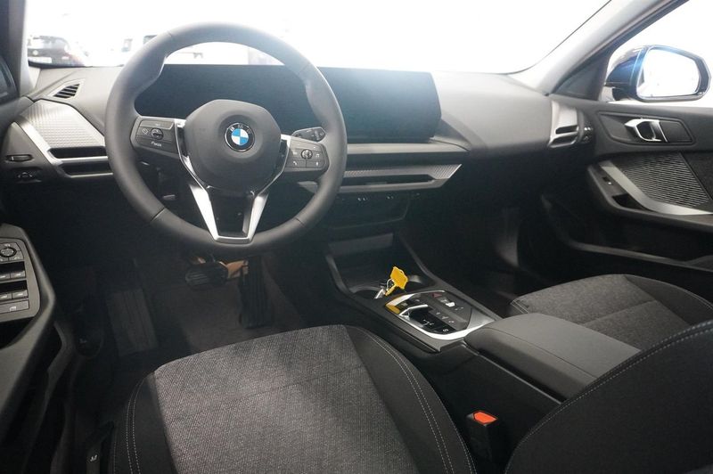 BMW 120 bild 8