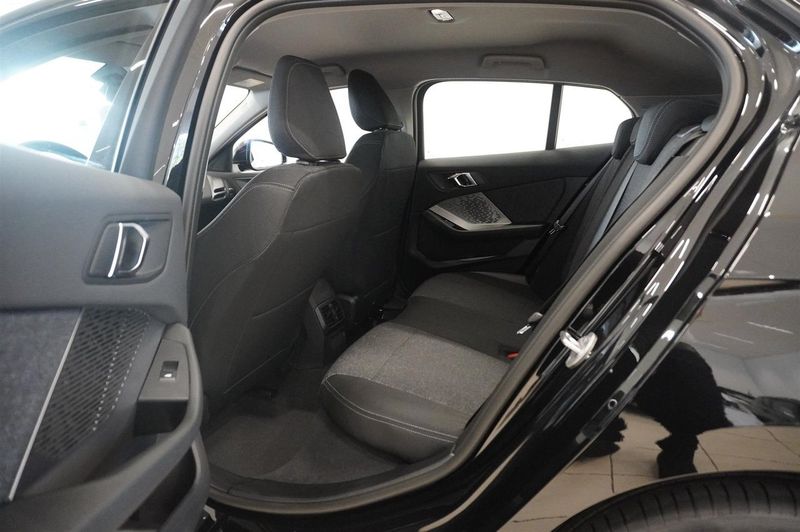 BMW 120 bild 7