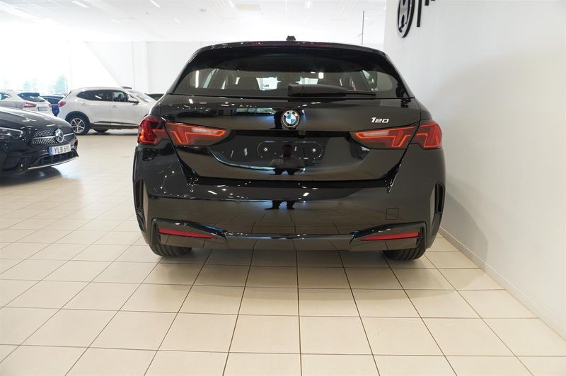 BMW 120 bild 6