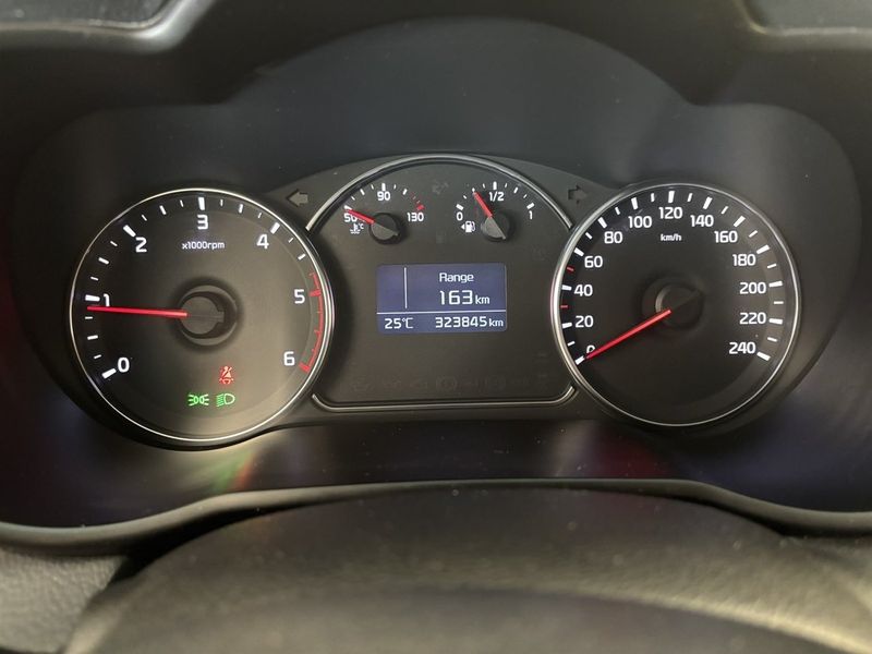 Kia Carens bild 9