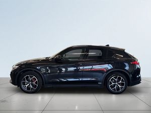Alfa Romeo Stelvio bild 4