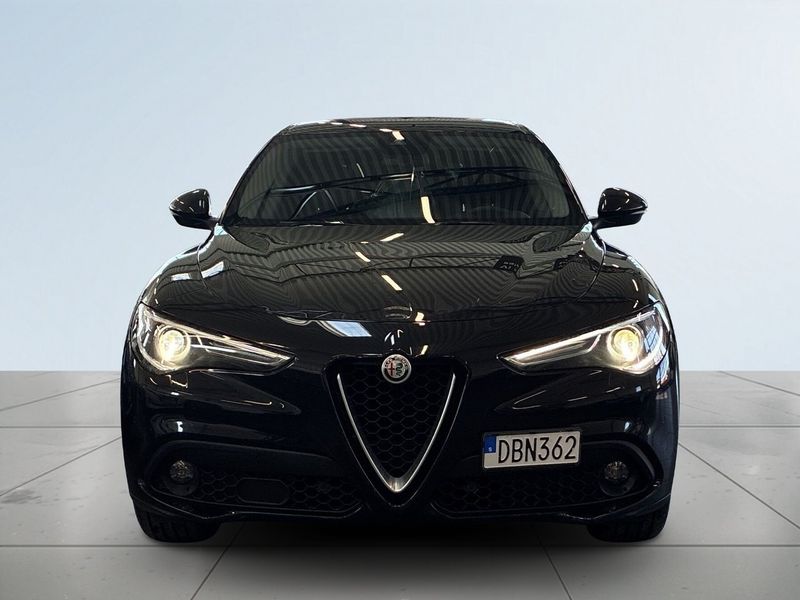 Alfa Romeo Stelvio bild 2