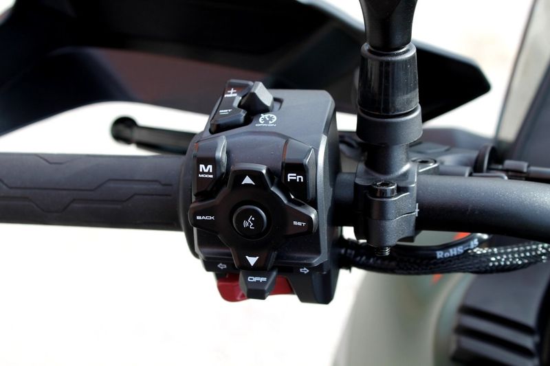 CFMOTO 1000 MT-X bild 12