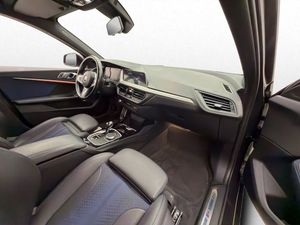 BMW 118 bild 25