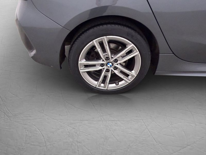 BMW 118 bild 31