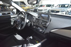 BMW 116 bild 9