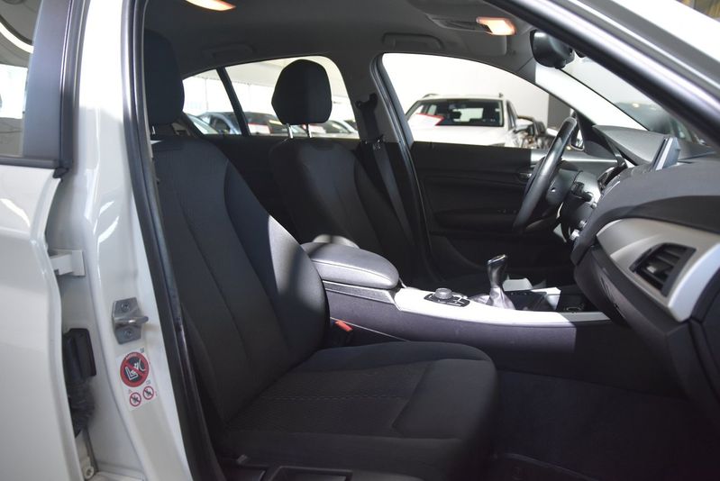 BMW 116 bild 8