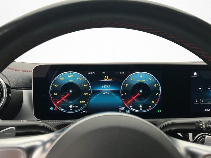 Mercedes CLA220 bild 13