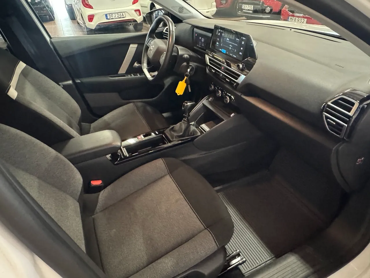 Vehicle image 8