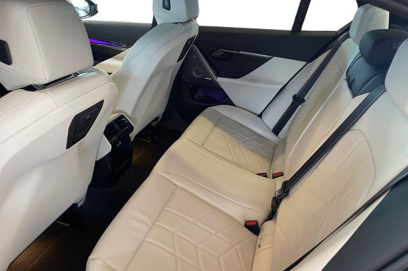 BMW 530 bild 14