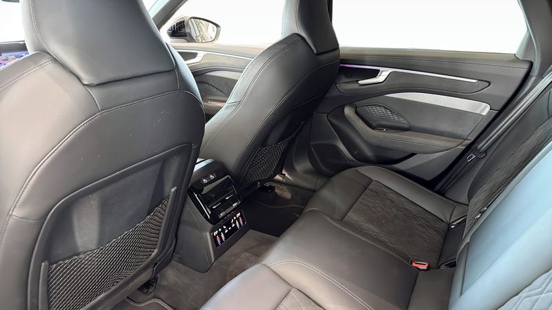 Audi A6 bild 11