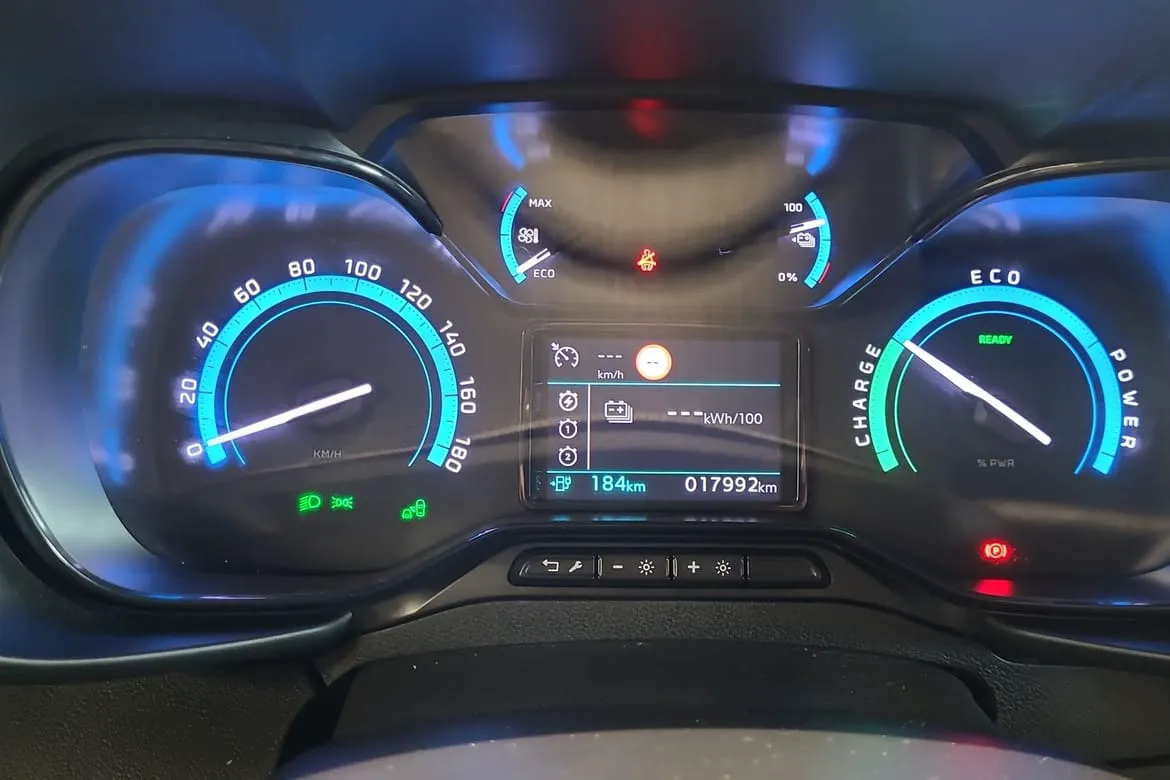 Vehicle image 20