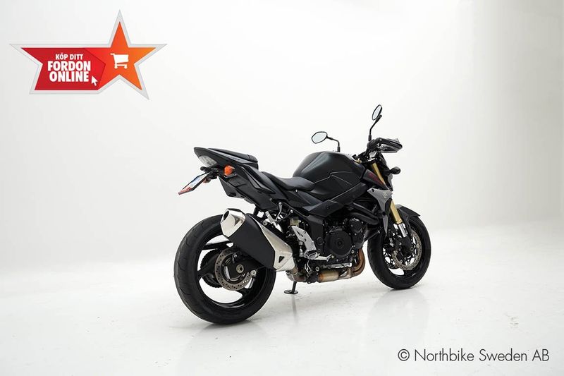 Suzuki GSR bild 5