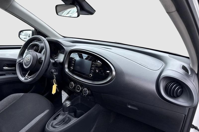 Toyota Aygo X bild 7