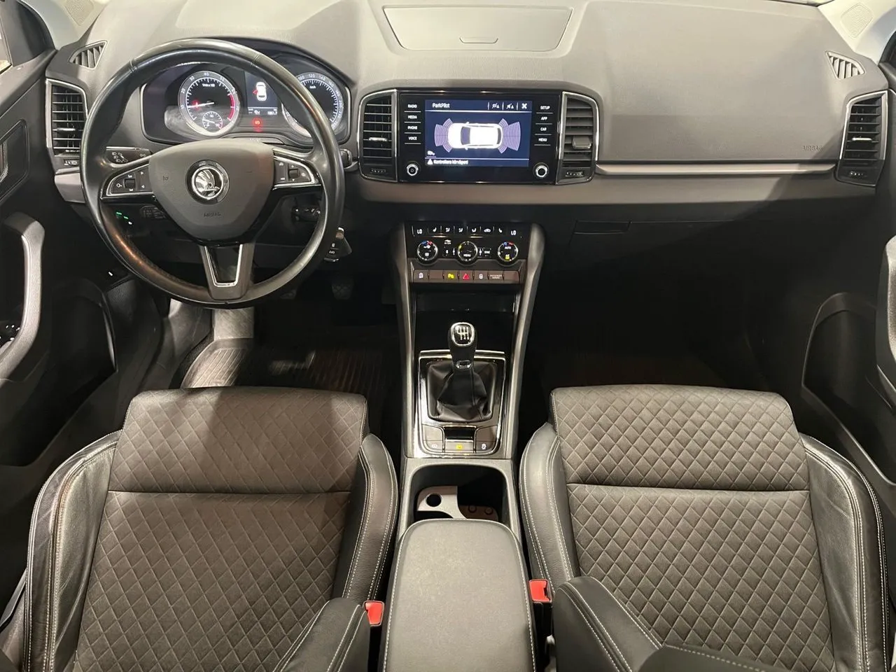 Vehicle image 8