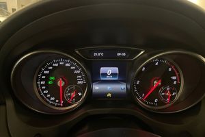 Mercedes GLA180 bild 13