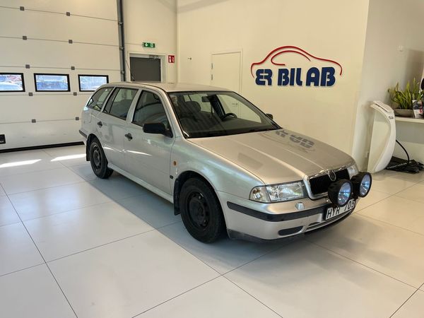 Skoda Octavia Kombi 1,6 - 1999