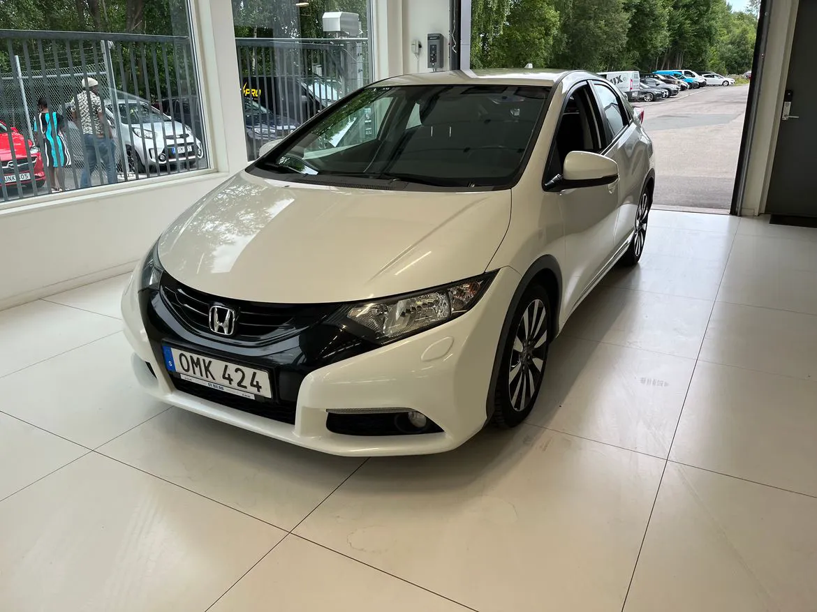 Vehicle image 1