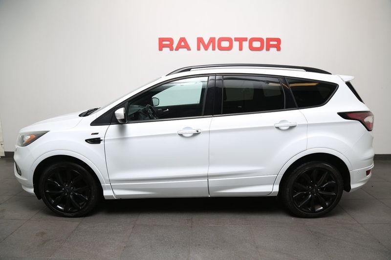 Ford Kuga bild 2