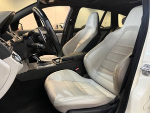 Mercedes C63 AMG bild 8