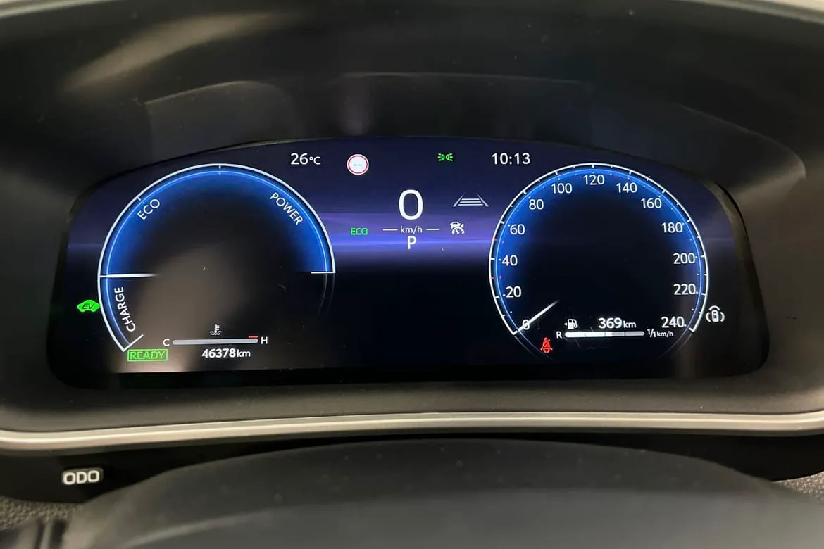 Vehicle image 15