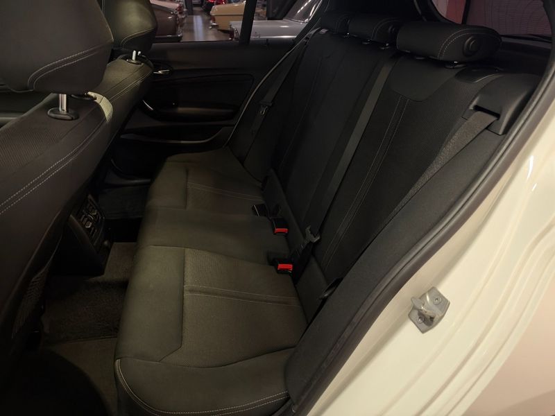BMW 120 bild 17