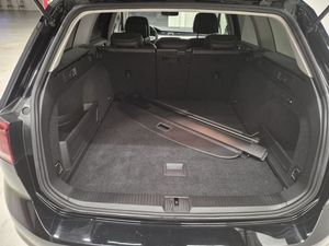 Volkswagen Passat bild 8