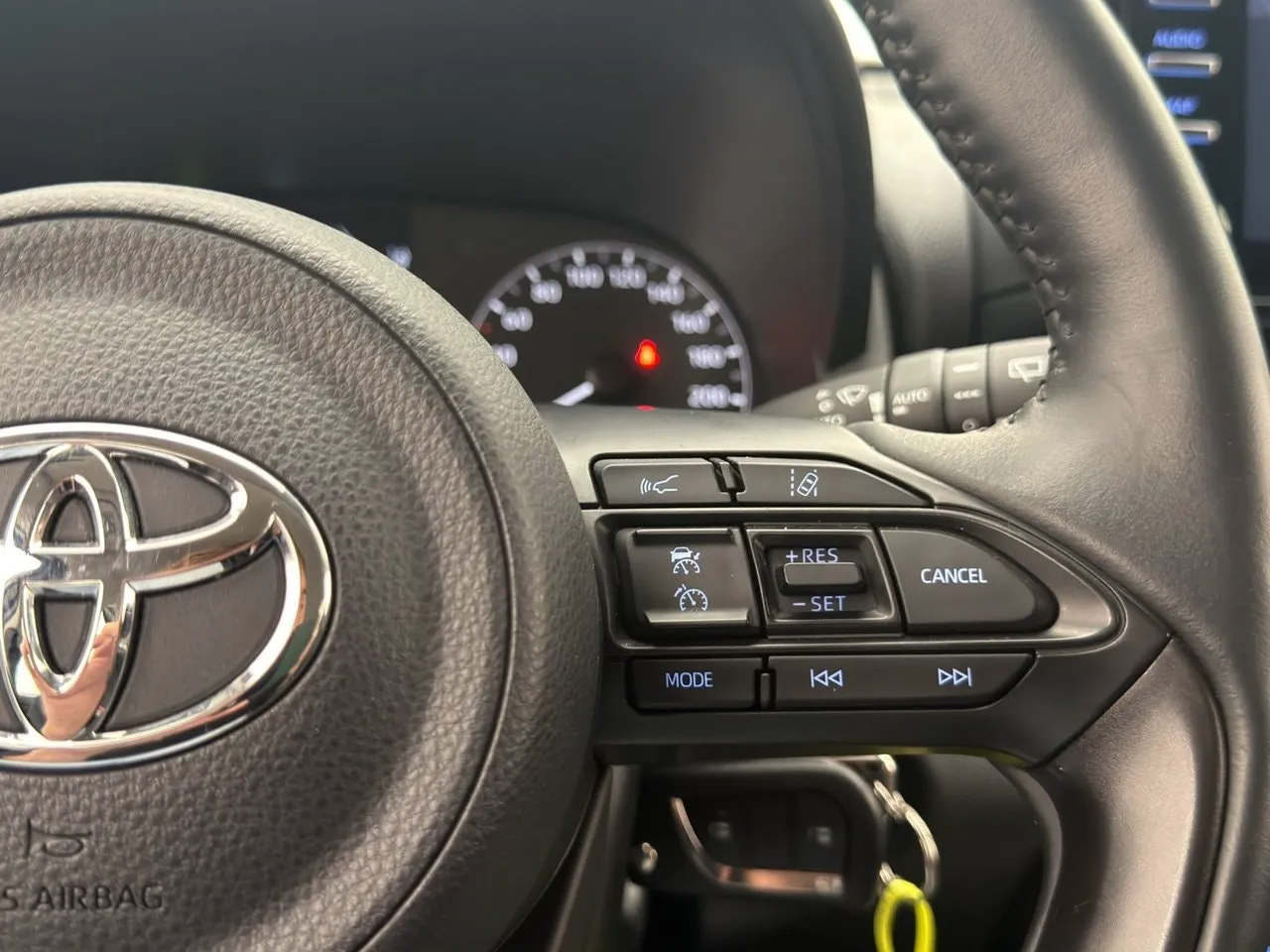 Vehicle image 22